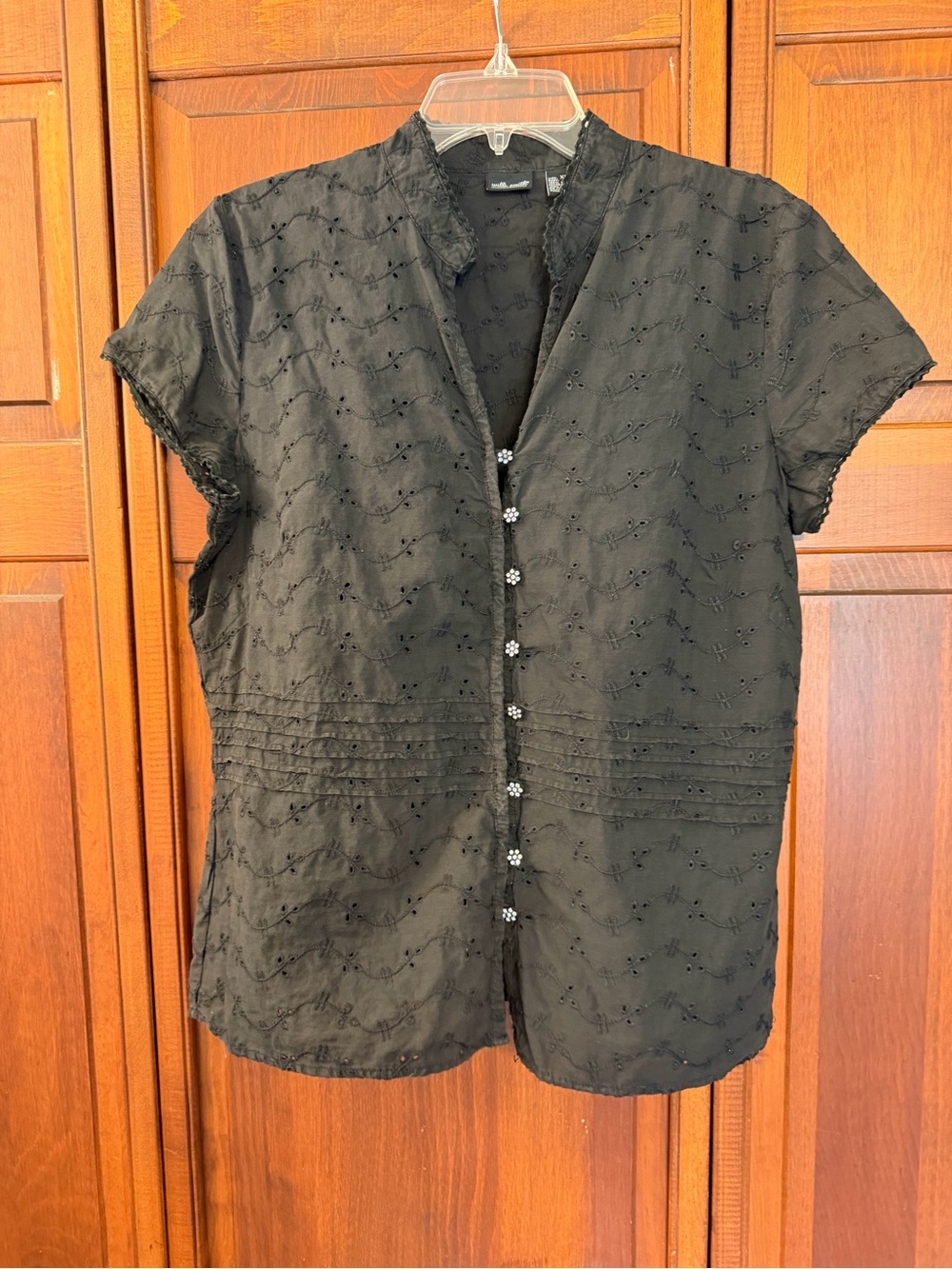 Black Embroidered Eyelet Embroidered short Sleeve Shirt rhinestone buttons